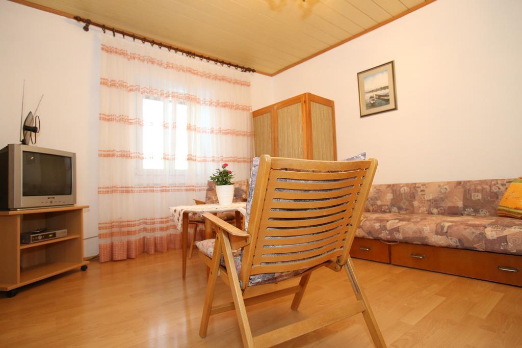 Apartments Marin With Sea View Baska  Exterior photo